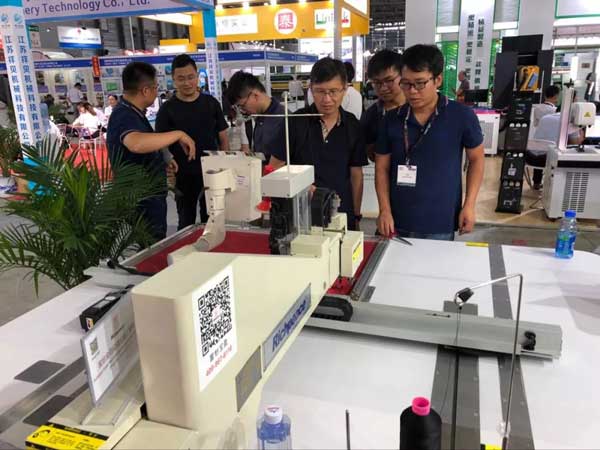 解答皮革機問題 解答皮革機問題