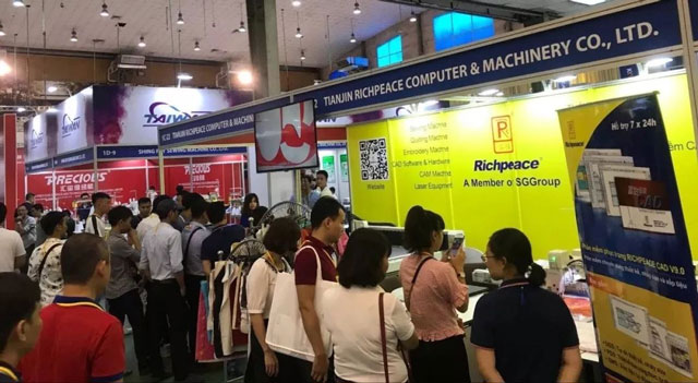 厲害了富怡，中外四展同開 → 高人氣，不容小覷